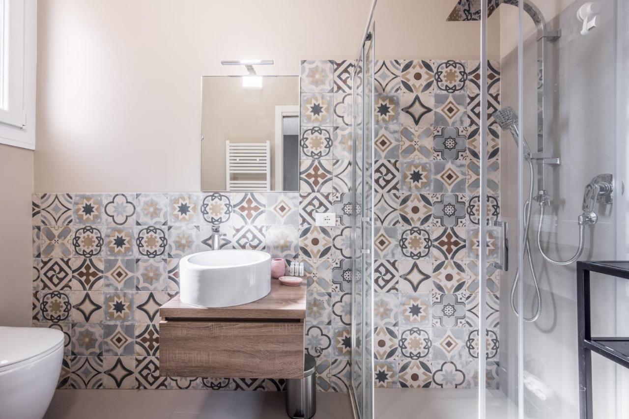Suite 649 Mono Con Terrazzo Modena Exteriör bild