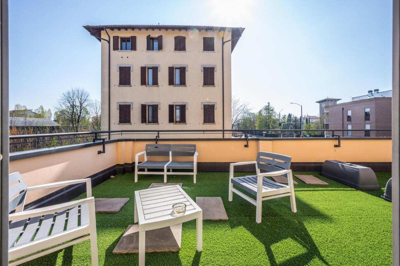 Suite 649 Mono Con Terrazzo Modena Exteriör bild