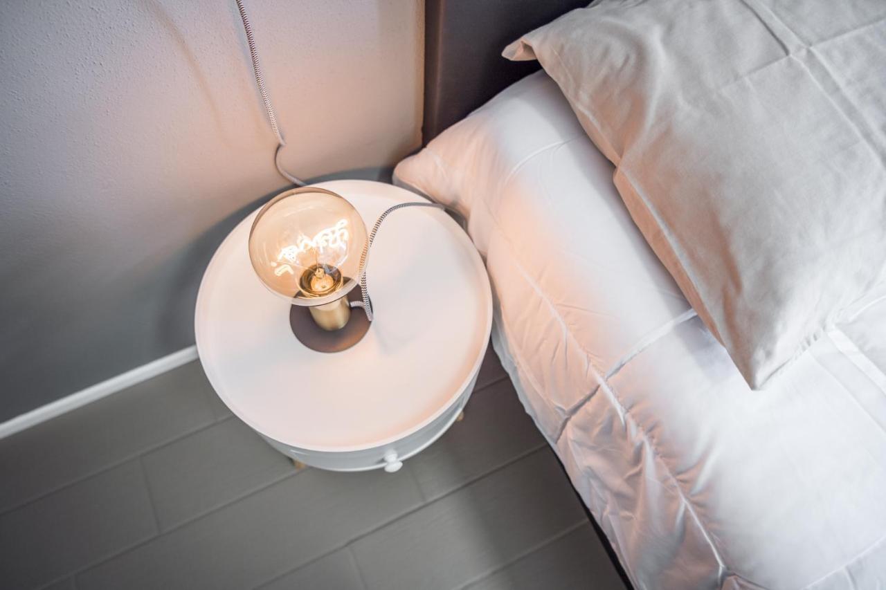 Suite 649 Mono Con Terrazzo Modena Exteriör bild