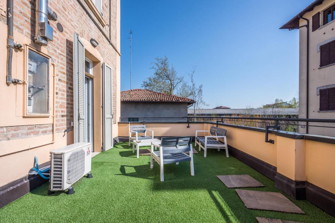 Suite 649 Mono Con Terrazzo Modena Exteriör bild
